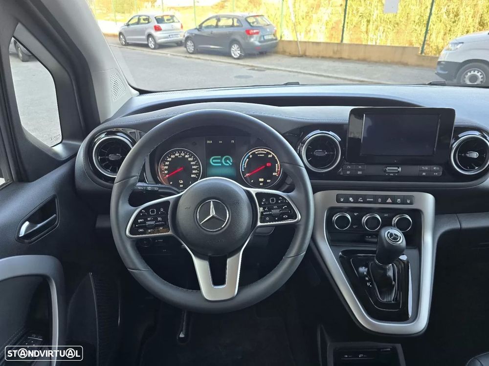 Mercedes-Benz EQT 200 Premium — fotografia 12