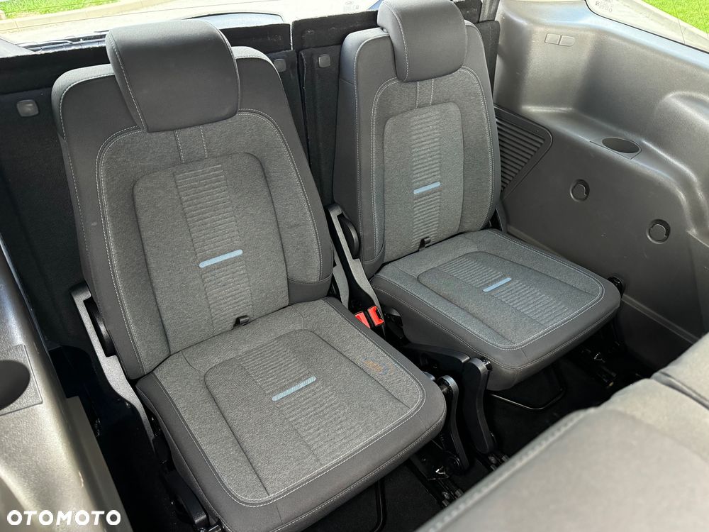 Ford Tourneo Connect Grand - 12