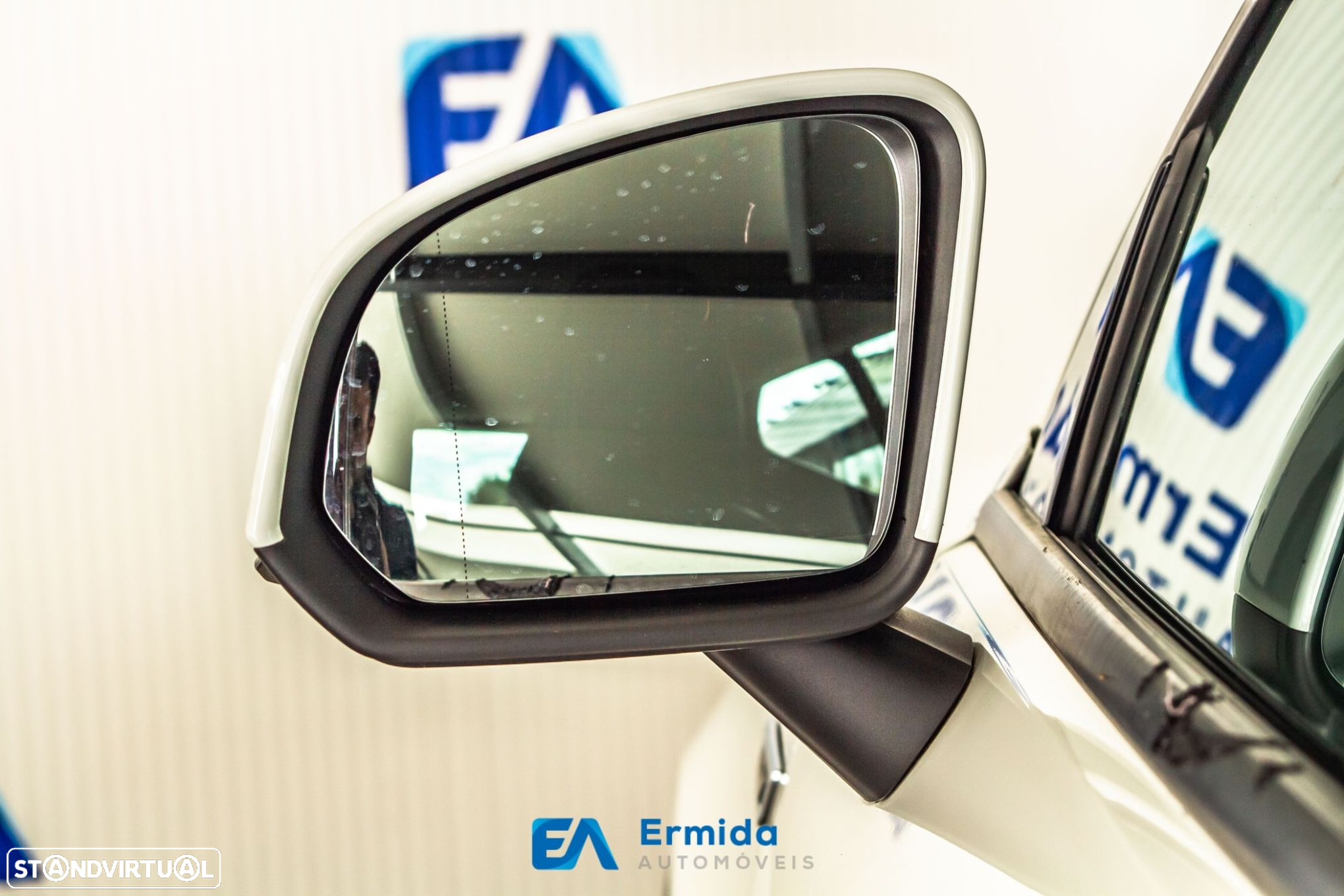 Volvo XC 40 2.0 D3 Geartronic - 24