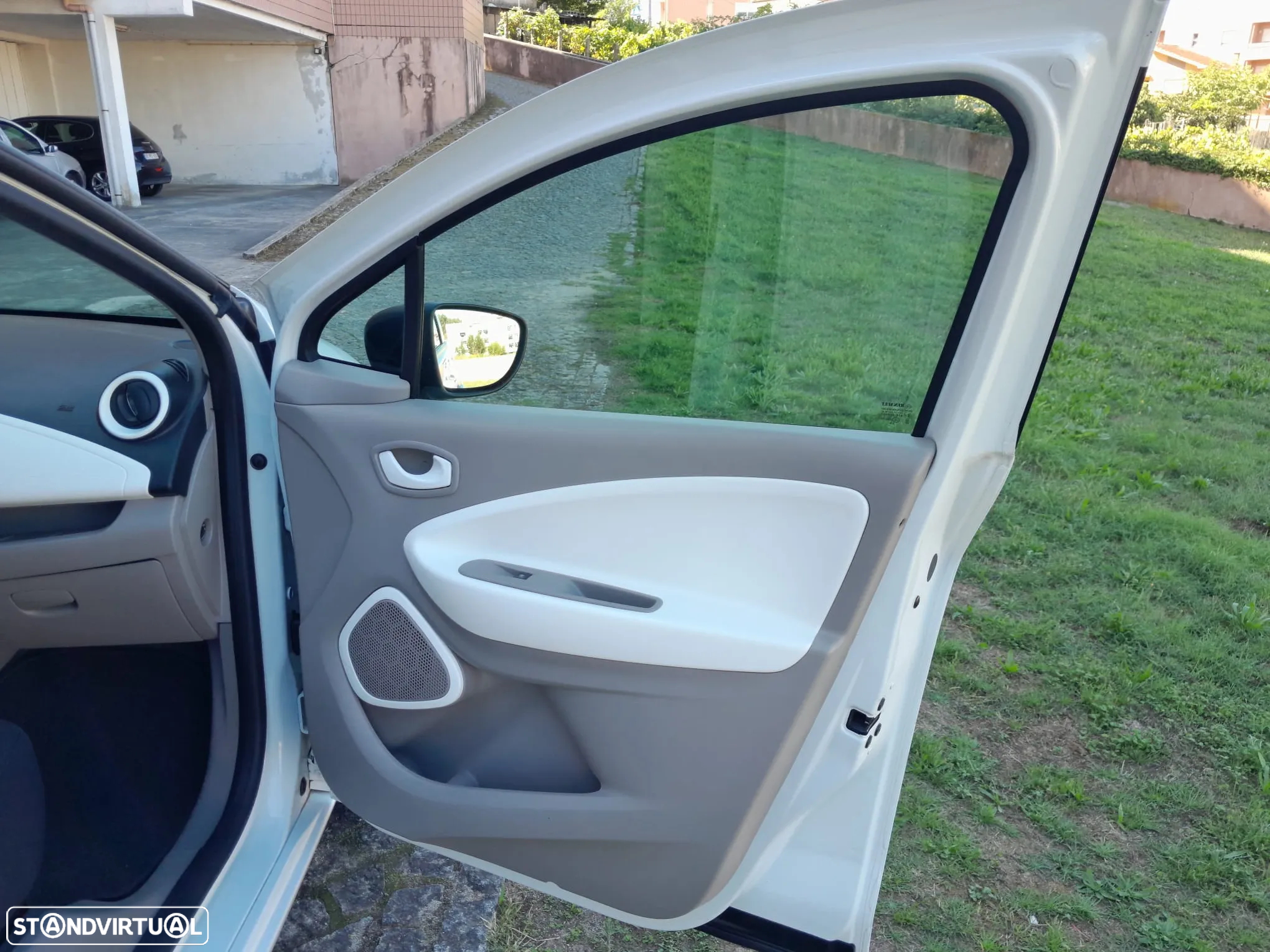 Renault Zoe (c/ Bateria) 41 kwh Life - 18