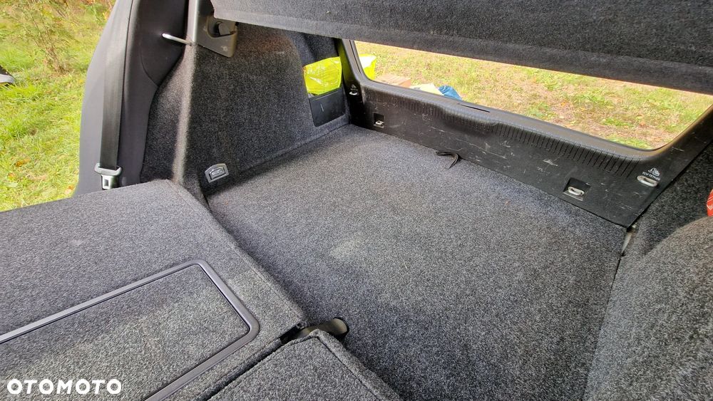 Volkswagen Golf - 19