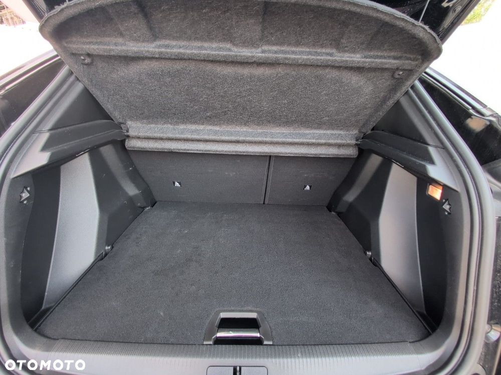 Peugeot 2008 - 8