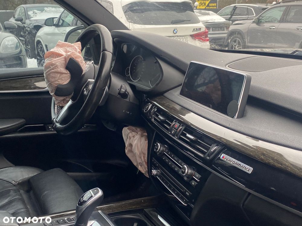 BMW X5 xDrive50i Sport-Aut - 14