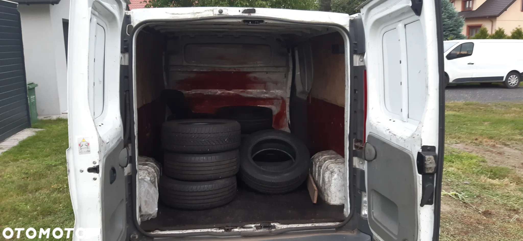 Opel Vivaro L2H1 2.9t - 9