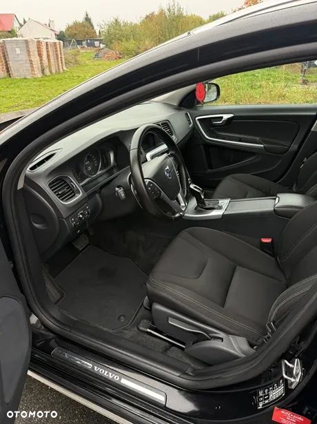 Volvo V60 Cross Country D3 Geartronic - 9
