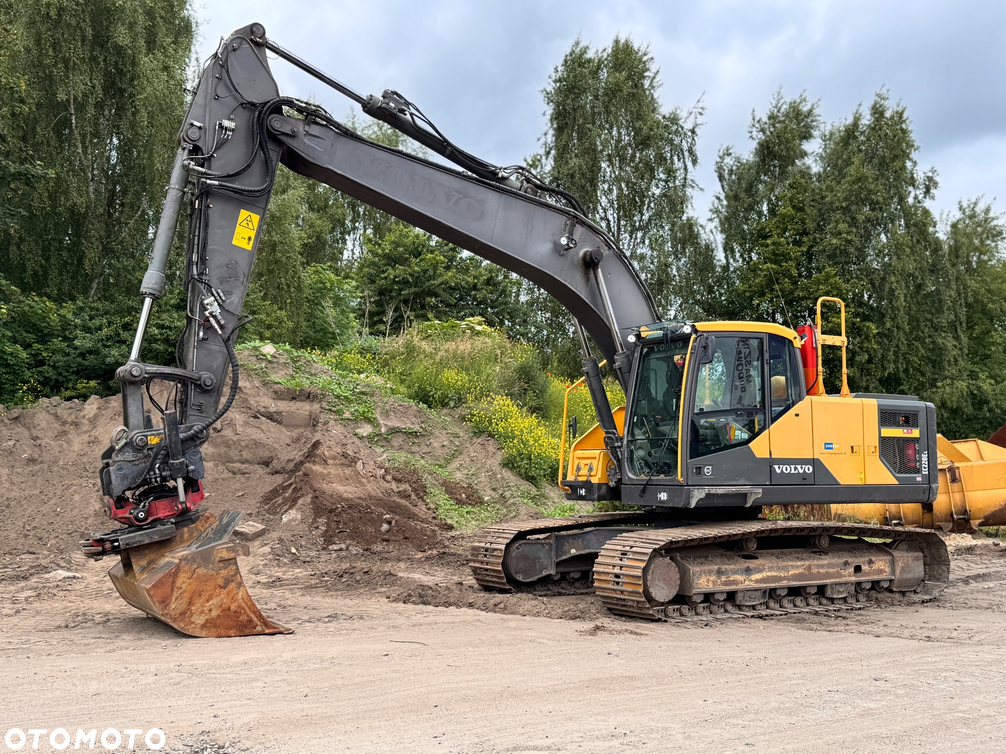 Volvo EC220EL - 2