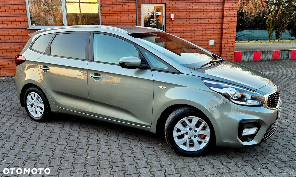 Kia Carens 1.7 CRDi S 7os - 23