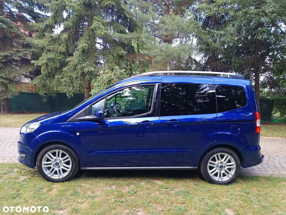 Ford Tourneo Courier 1.0 EcoBoost S&S Titanium - 19