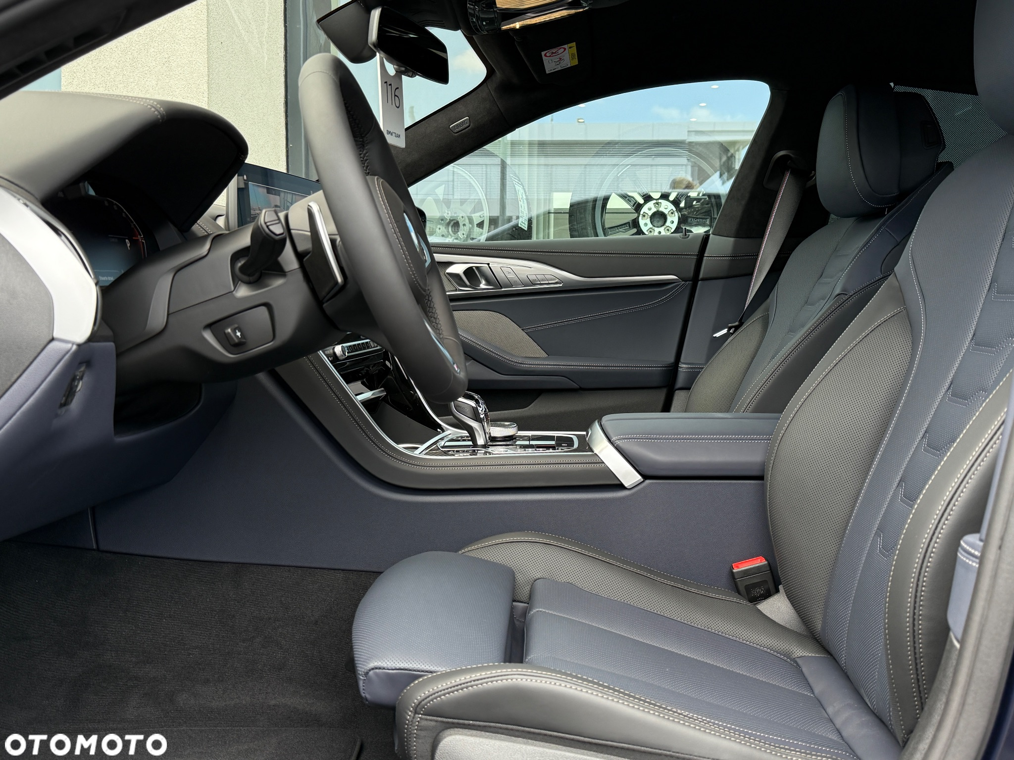 BMW Seria 8 - 19
