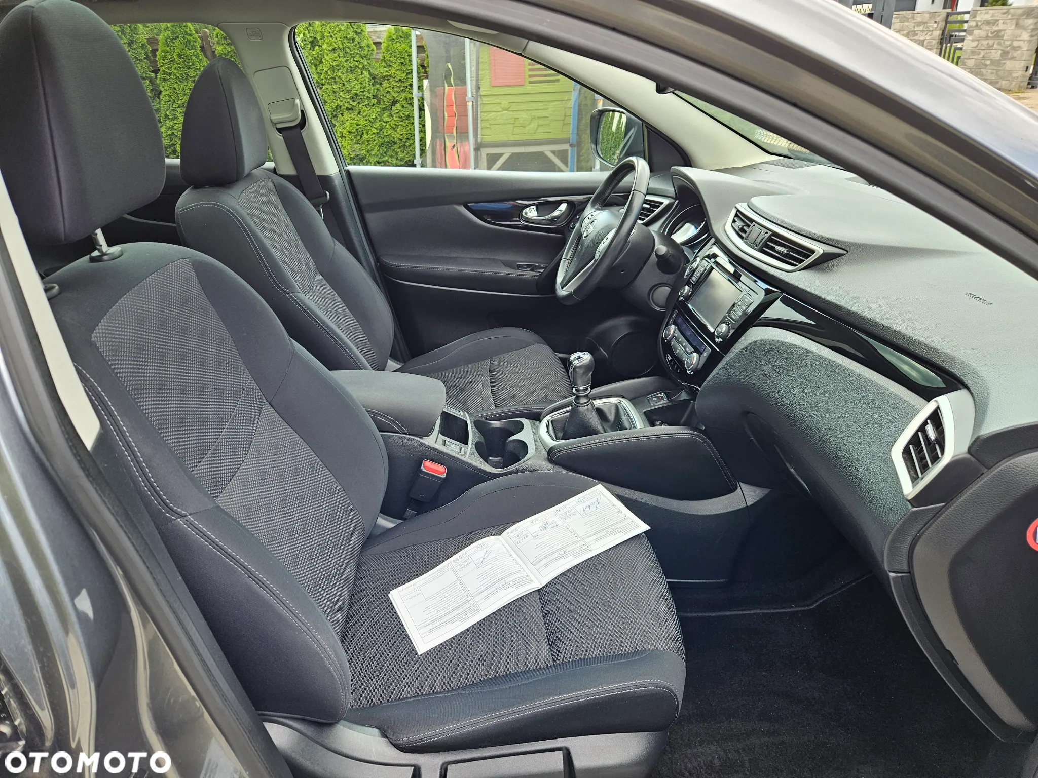 Nissan Qashqai 1.2 DIG-T N-Connecta EU6 - 17