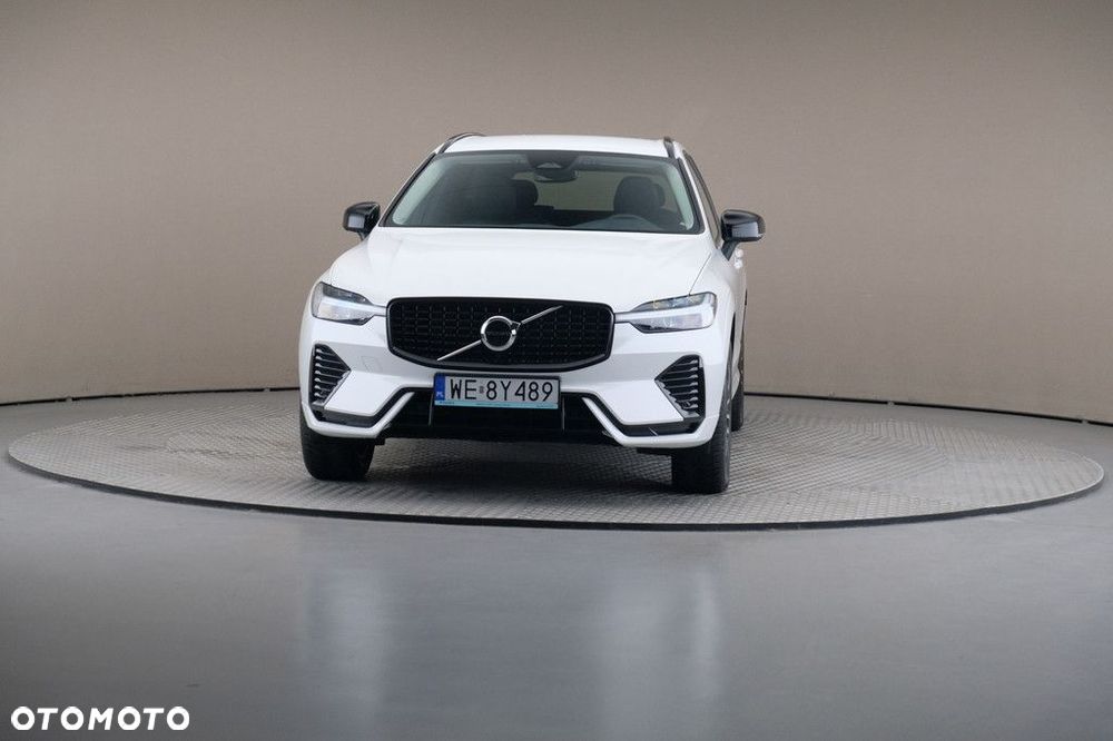 Volvo XC 60 B4 D AWD Plus Dark - 3