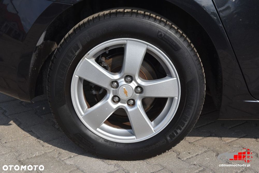Chevrolet Cruze - 12
