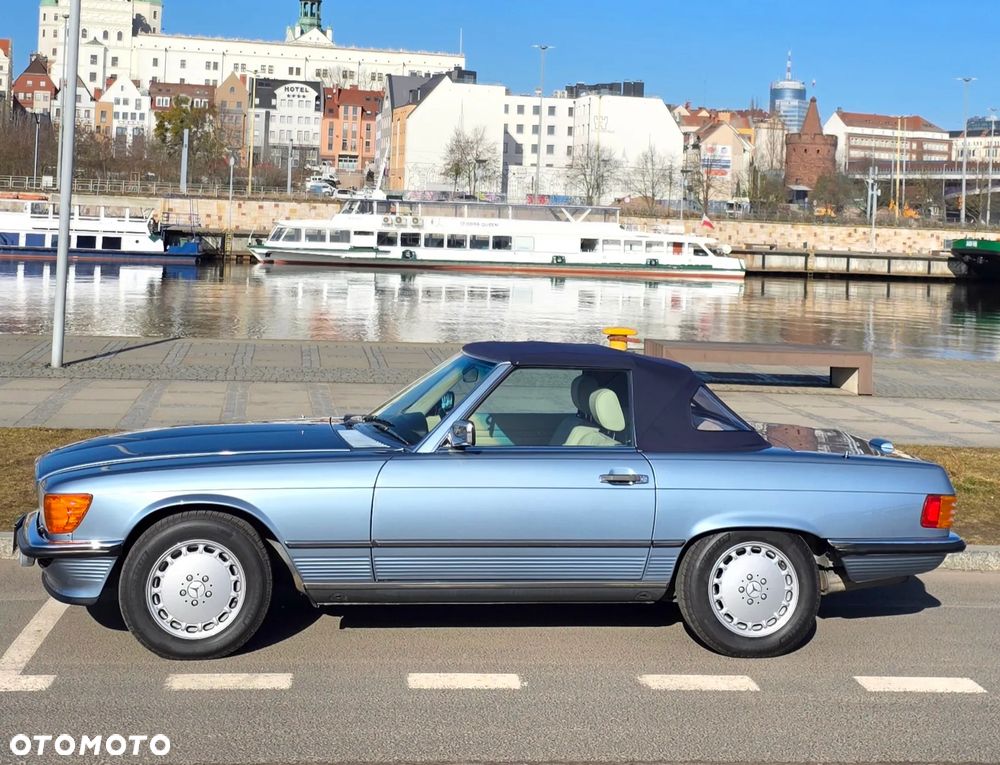 Mercedes-Benz SL - 17