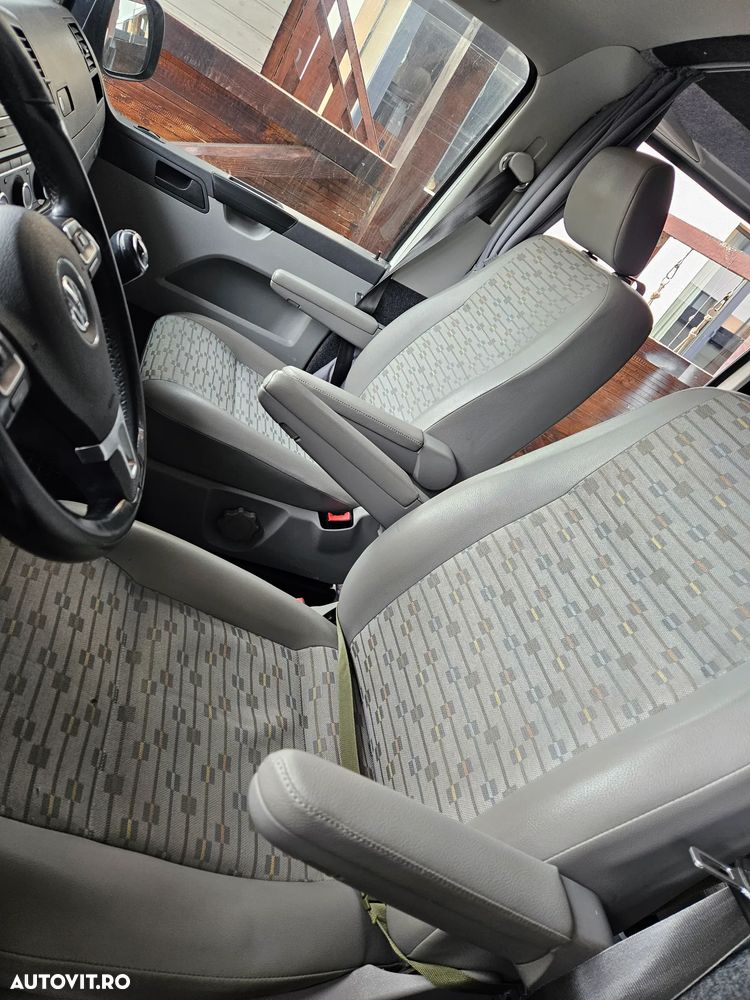 Volkswagen Caravelle - 19