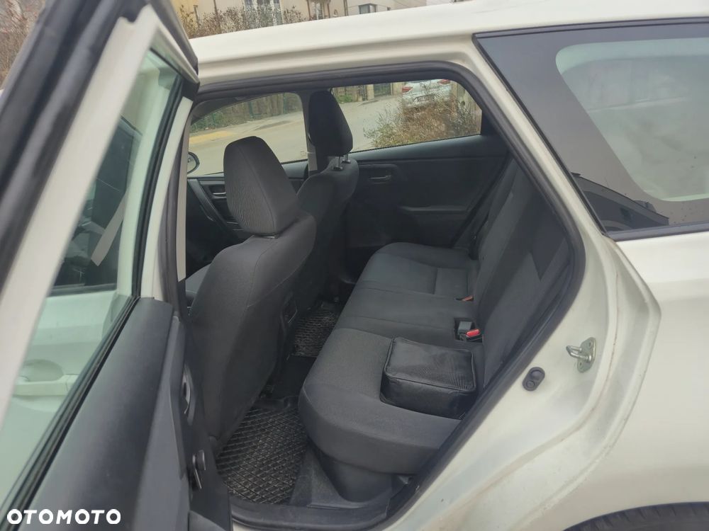 Toyota Auris Hybrid 135 Comfort - 12