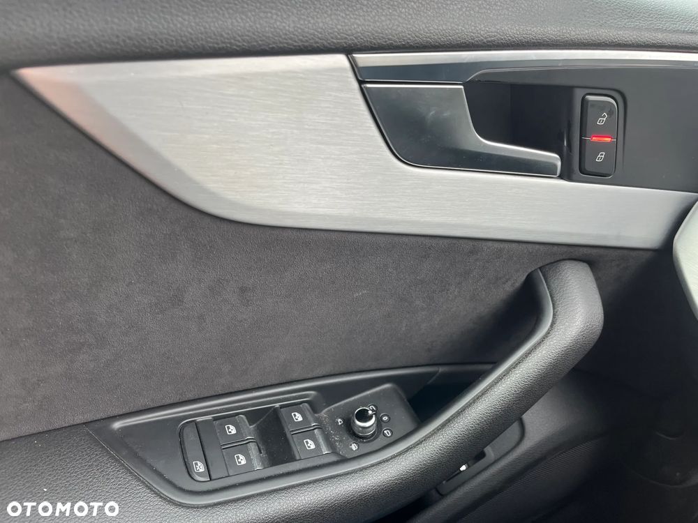 Audi A4 Avant 2.0 TDI DPF clean diesel quattro S line Sportpaket - 34