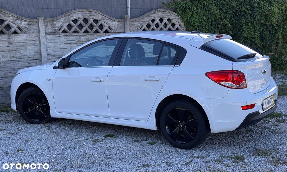 Chevrolet Cruze 1.8 LTZ+ - 27