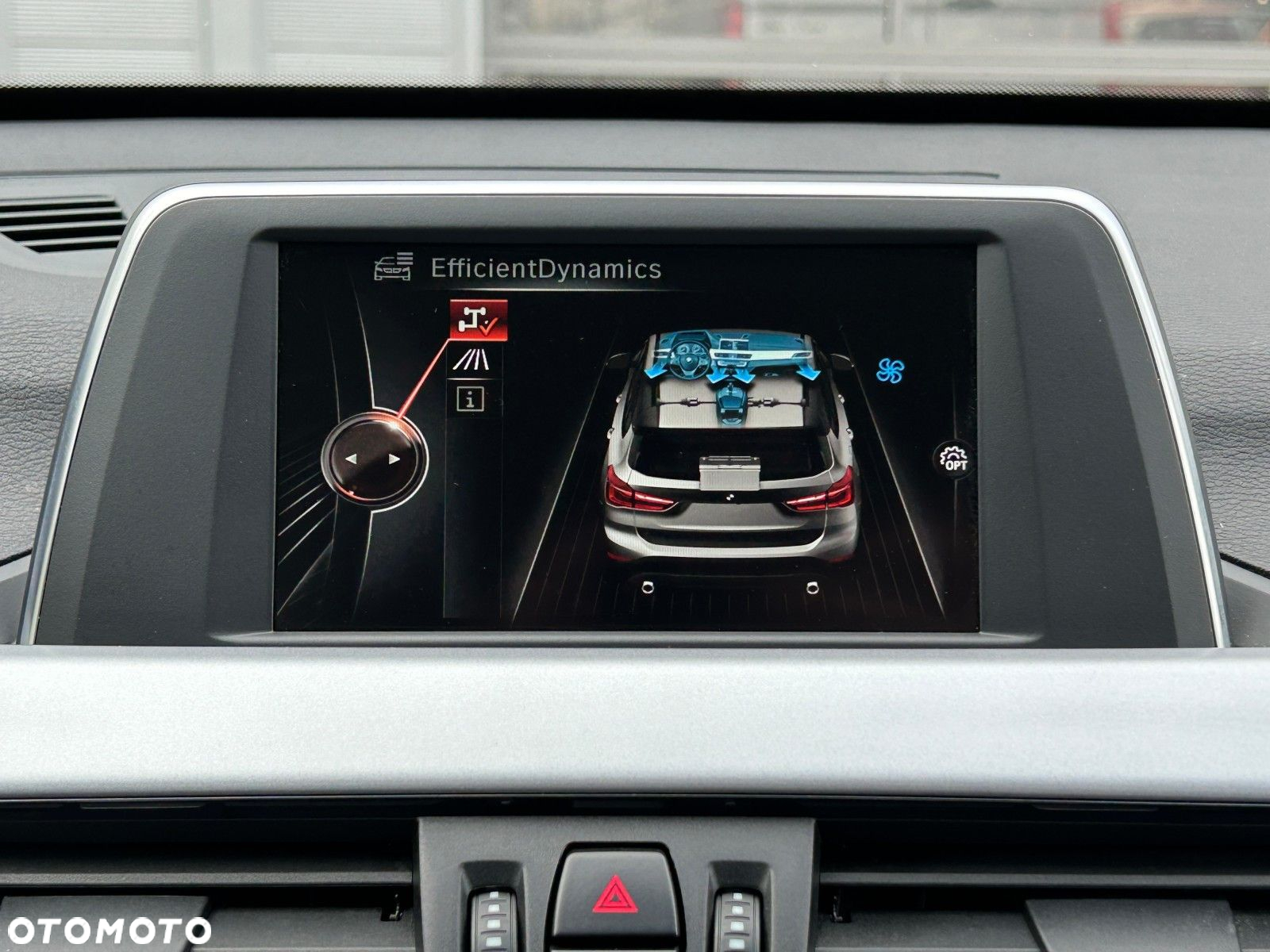 BMW X1 sDrive18i GPF Advantage - 31