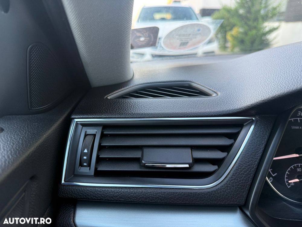 Skoda Superb 1.6 TDI DSG Style - 27