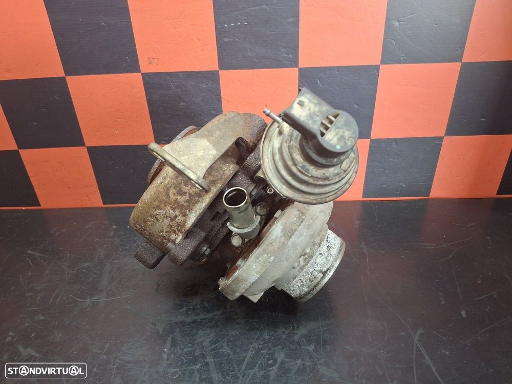 Turbo Fuso (Mitsubishi) Canter - 4