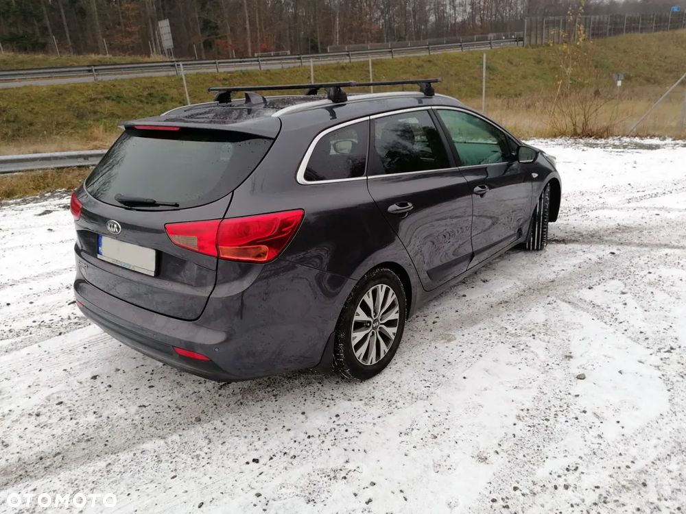 Kia Ceed 1.6 GDI Smart Plus - 5