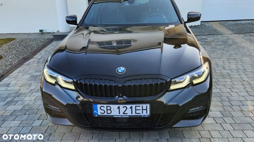 BMW Seria 3 320d xDrive mHEV - 2