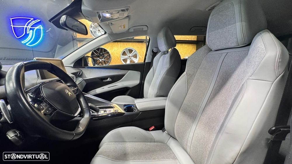 Peugeot 5008 1.2 PureTech Allure Pack EAT8 - 6
