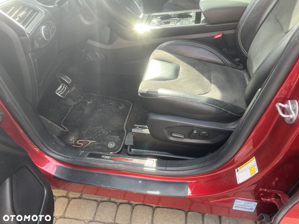 Ford Edge - 6