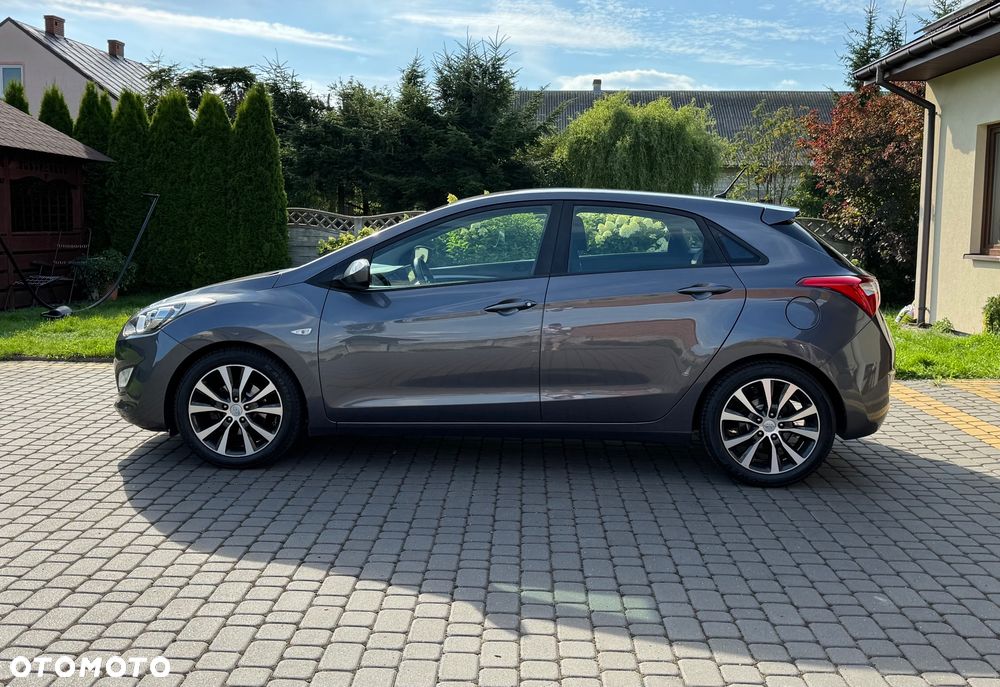 Hyundai i30 1.4 YES - 2