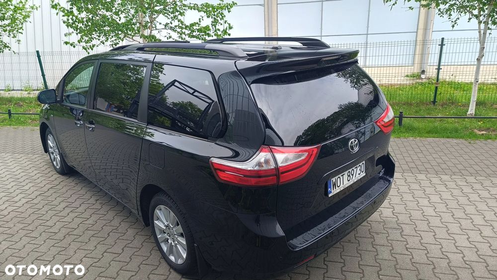 Toyota Sienna 3.5 V6 XLE AWD - 4