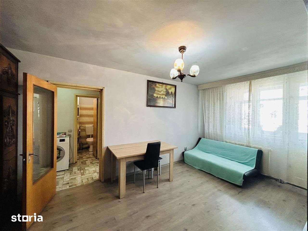Ap semidecomandat, 2 camere, balcon inchis, 53 mp + 7 mp - M.Viteazu — fotografia 3