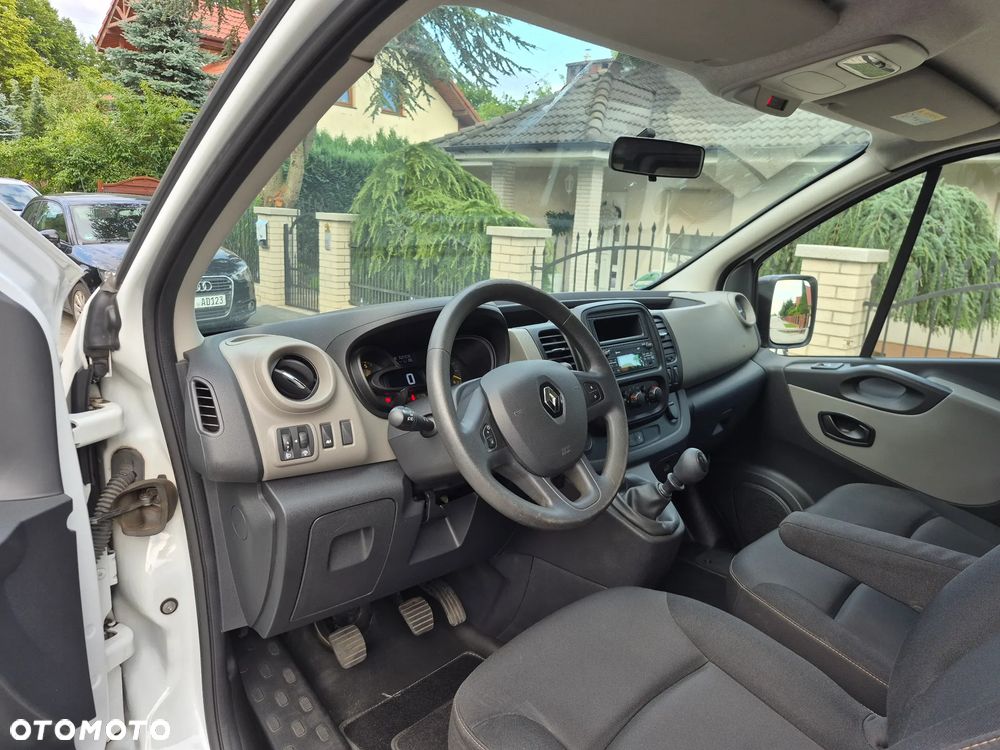 Renault TRAFIC - 11