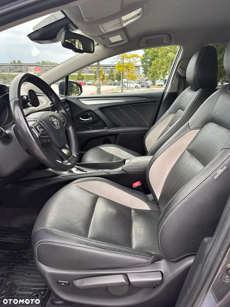 Toyota Avensis 2.0 Premium MS - 7