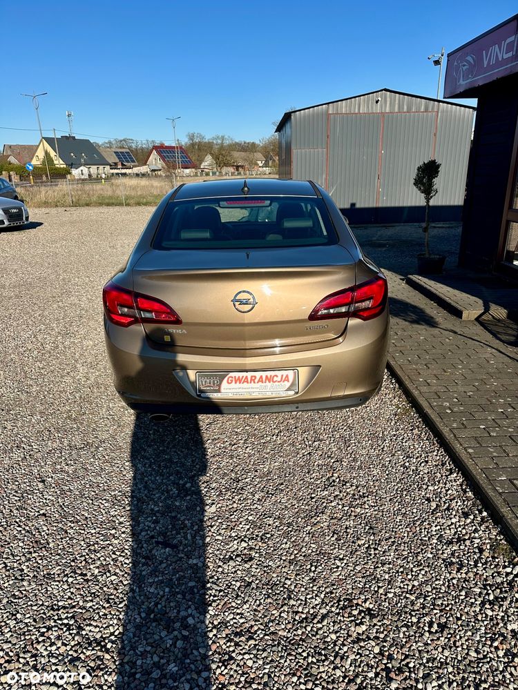 Opel Astra 1.4 Turbo - 9