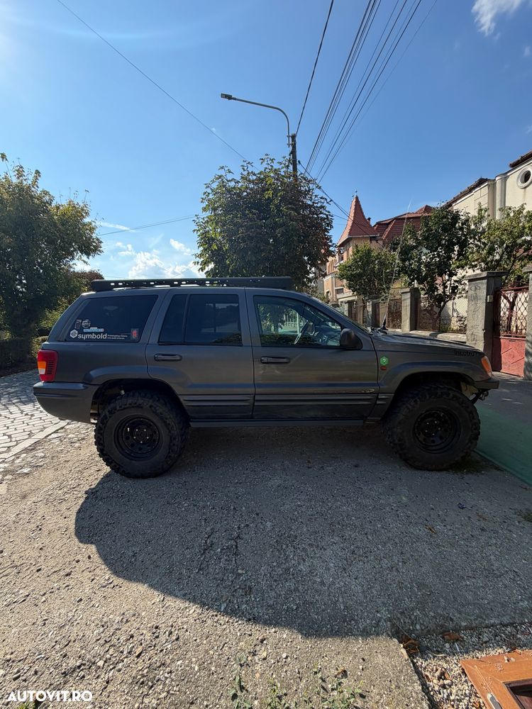 Jeep Grand Cherokee - 5