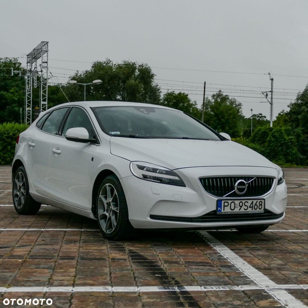 Volvo V40 D3 Drive-E Ocean Race - 1