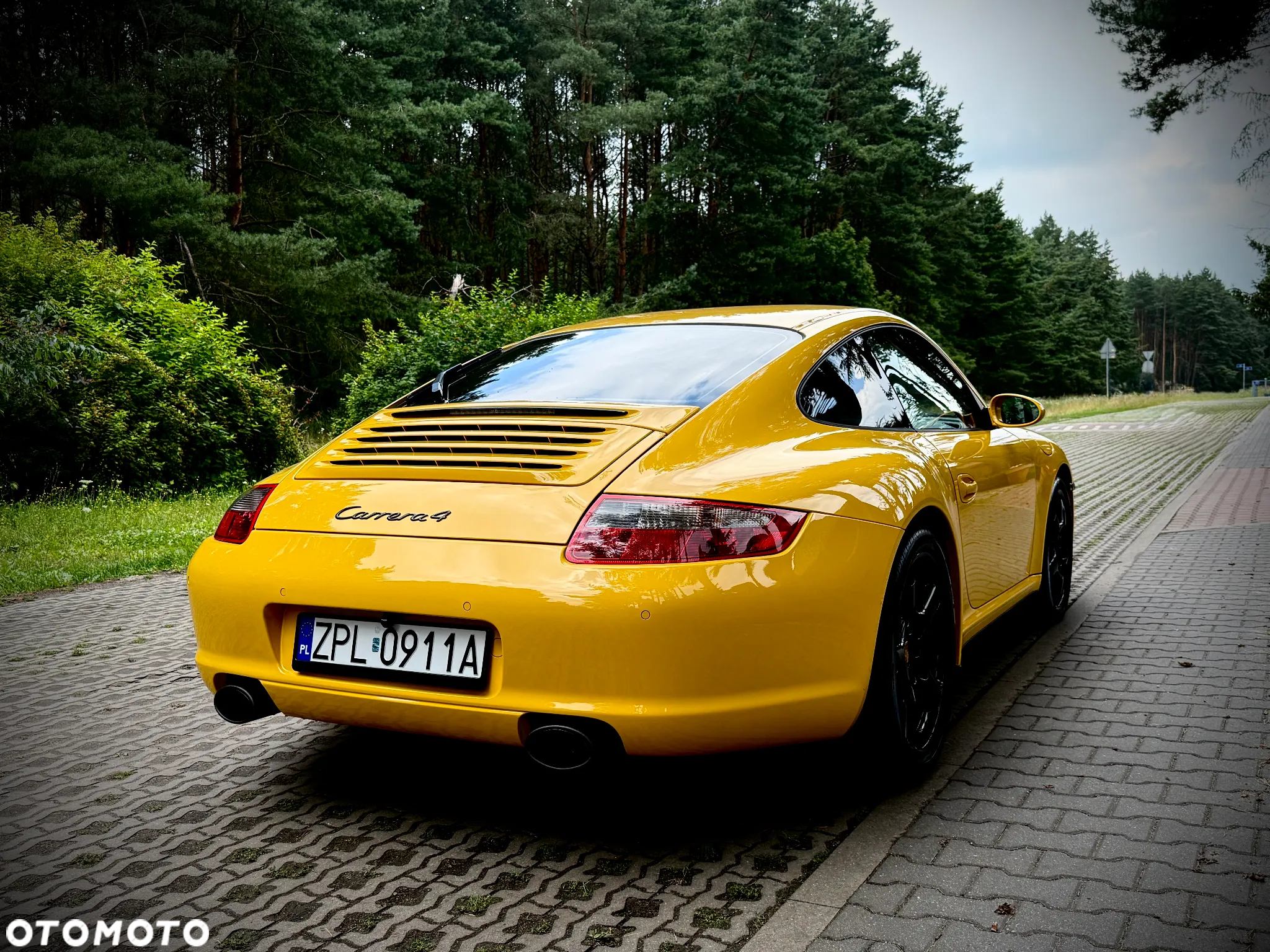 Porsche 911 Carrera 4 Tiptronic S - 15