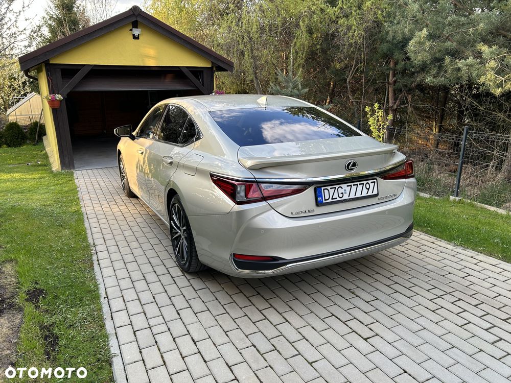 Lexus ES 300h Prestige - 5
