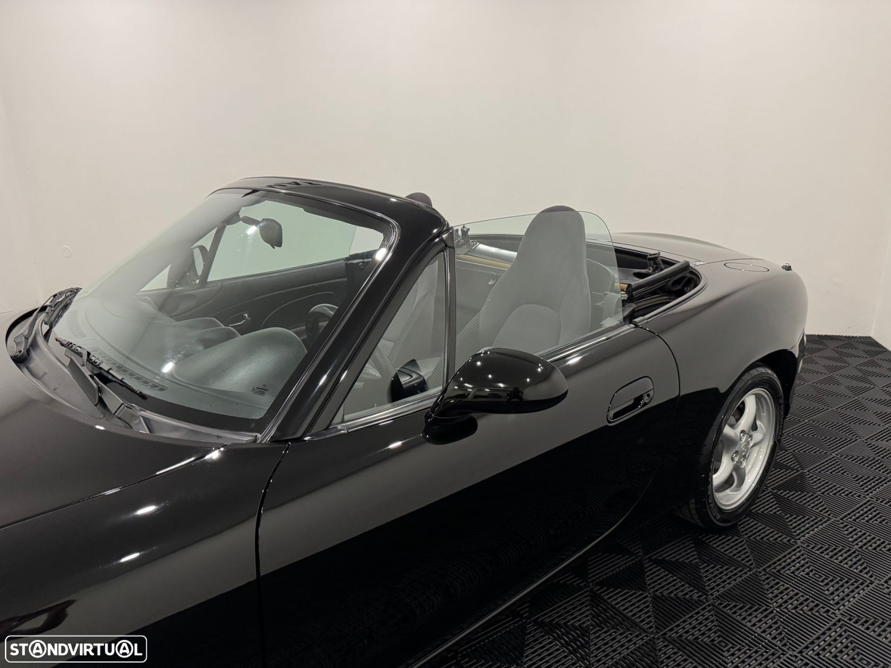 Mazda MX-5 1.6 - 16