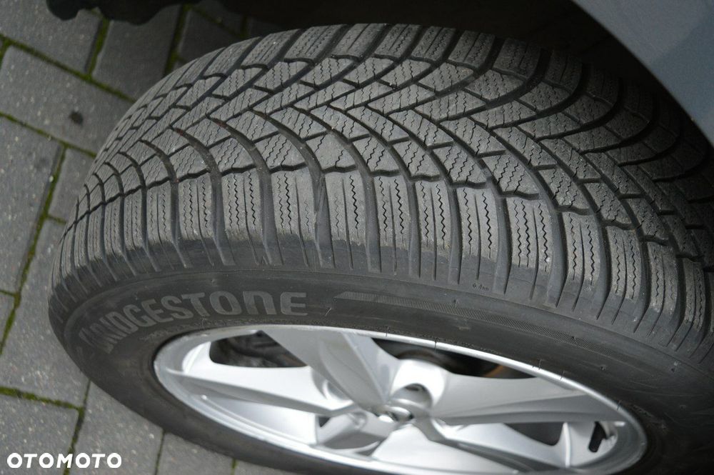 Volvo V40 D2 Geartronic Kinetic - 6