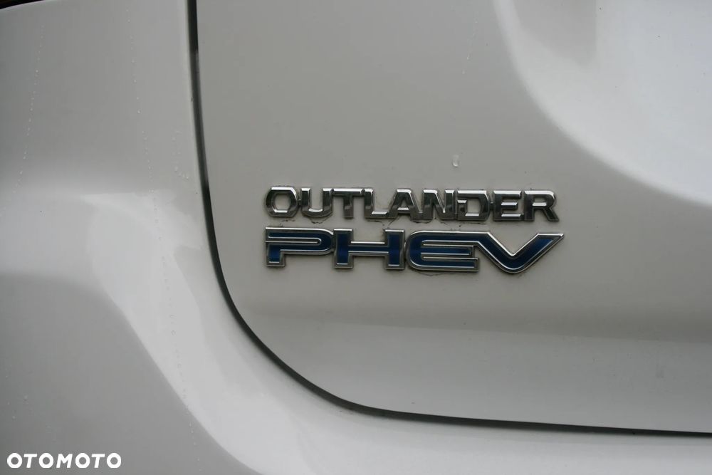 Mitsubishi Outlander Instyle + - 8