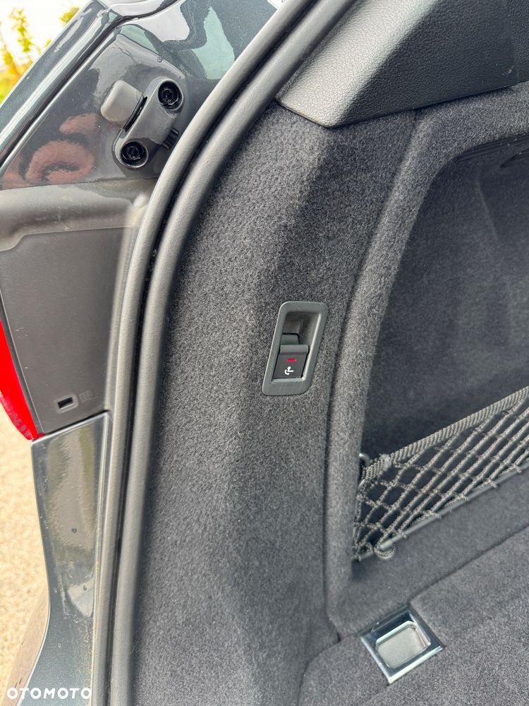 Audi A4 Avant 2.0 TDI - 23