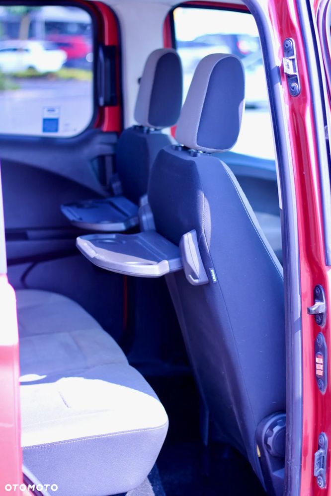 Ford Tourneo Courier 1.6 TDCi Titanium - 17