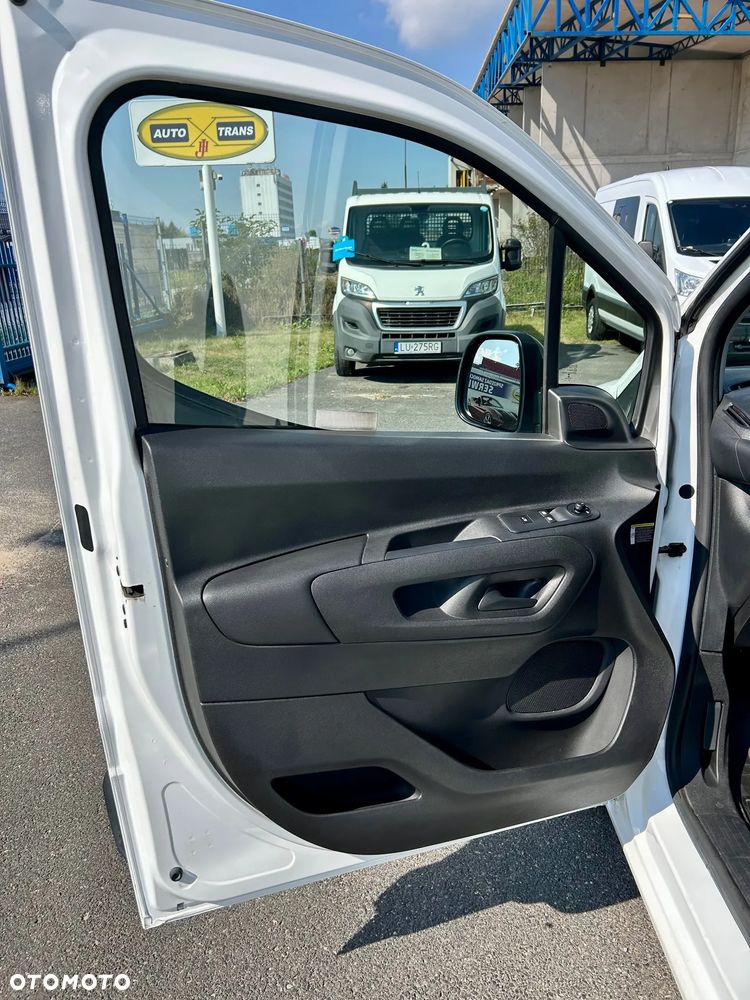 Toyota Pro Ace City - 12