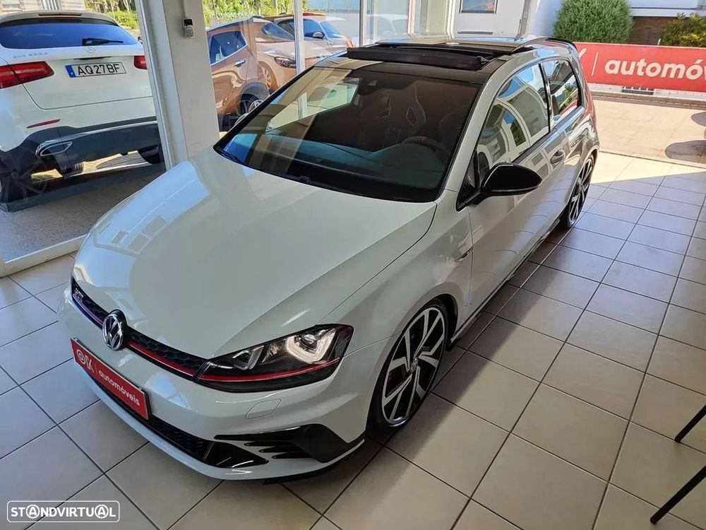 VW Golf - 33