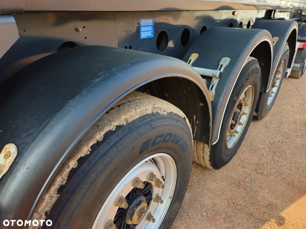 Kassbohrer DL BASIC - 10