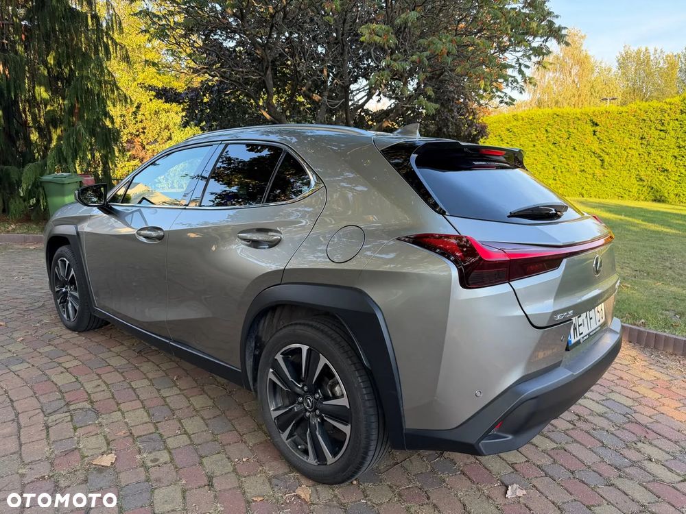Lexus UX 250h GPF Business 2WD - 4
