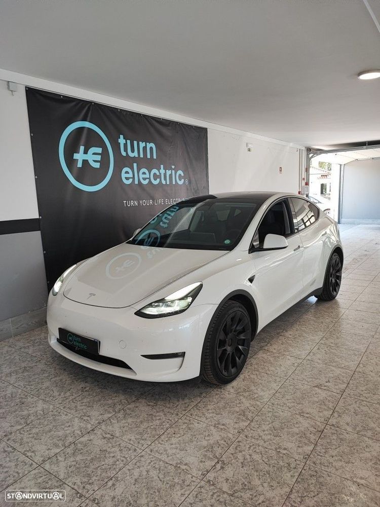Tesla Model Y Long Range Dual Motor AWD - 2