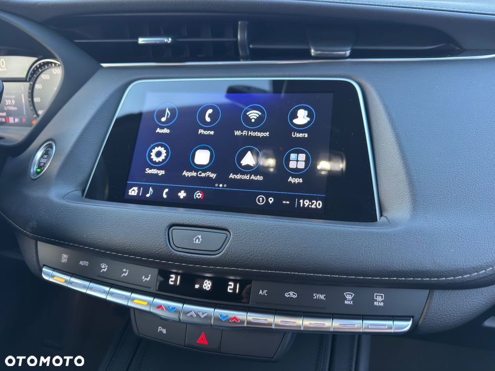 Cadillac XT4 350T AWD Premium Luxury - 28