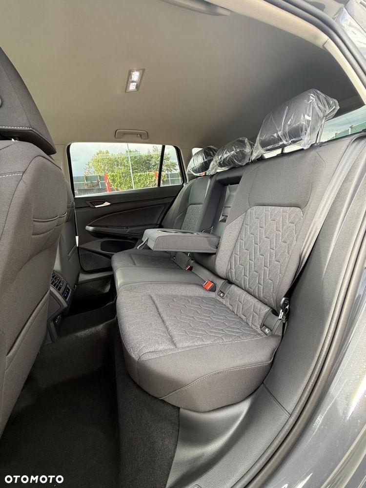 Volkswagen Golf Variant - 33